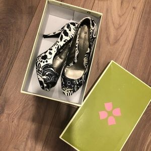 Open toe floral heels